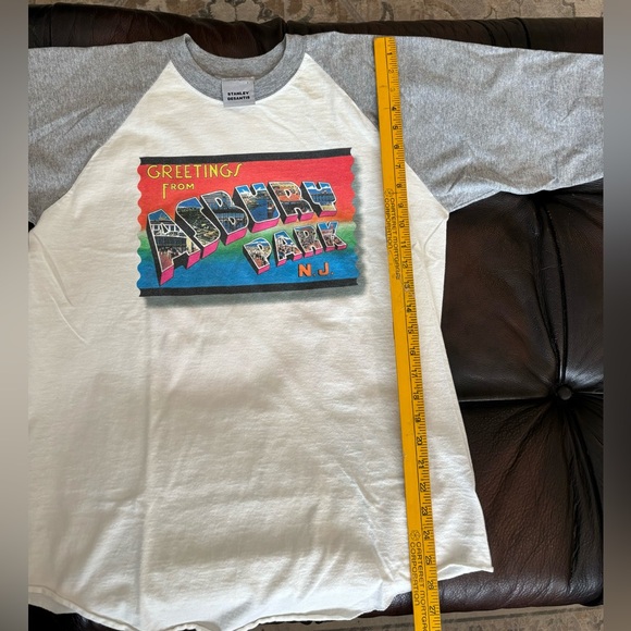 ✨VINTAGE BRUCE SPRINGSTEEN GREETINGS FROM ASBURY PARK 1999 STANLEY DESANTIS TEE - Picture 13 of 15